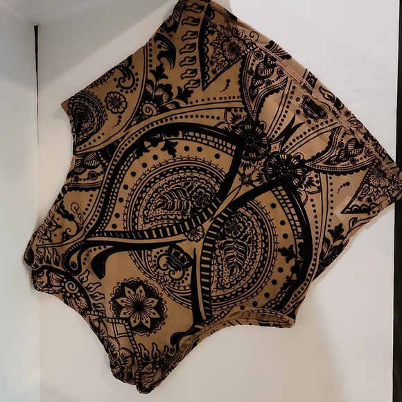 Floral Print Tank Top - Picture 4 of 6